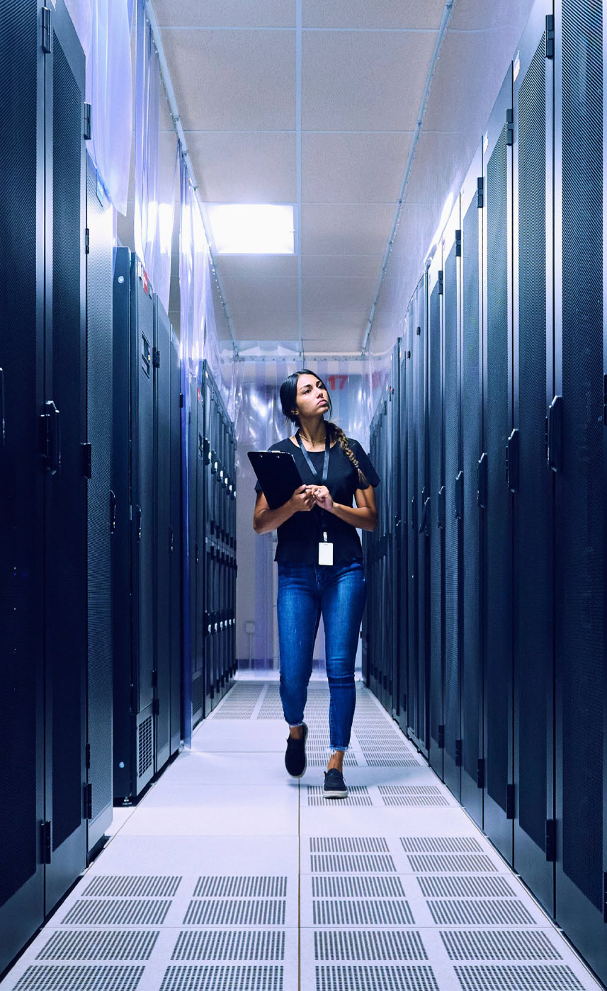 Private Cloud, AI Ready - Engineer in Data Center